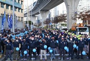 201118김진숙지도복직촉구금속결의대회